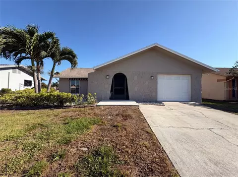 4561 Great Lakes Dr S, Clearwater, FL 33762