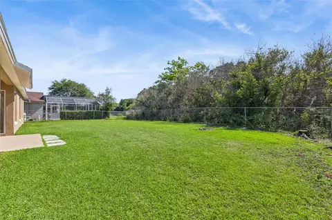 Exterior - 3203 Sawgrass Creek Cir, Saint Cloud, FL 34772 photo 8 of 9