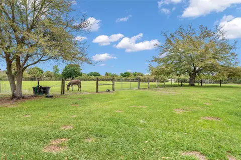 17255 NW 272nd St, Okeechobee, FL 34972