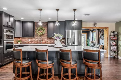 Kitchen - 27035 State Road 44, Eustis, FL 32736 photo 5 of 9