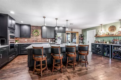 Kitchen - 27035 State Road 44, Eustis, FL 32736 photo 7 of 9
