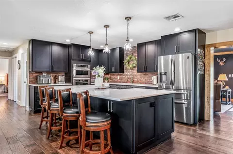 Kitchen - 27035 State Road 44, Eustis, FL 32736 photo 4 of 9