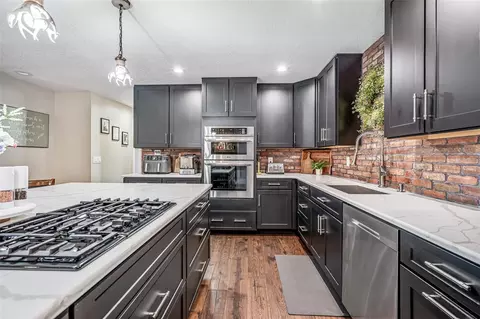 Kitchen - 27035 State Road 44, Eustis, FL 32736 photo 1 of 9