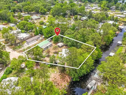 235 Clearwater Rd, Satsuma, FL 32189