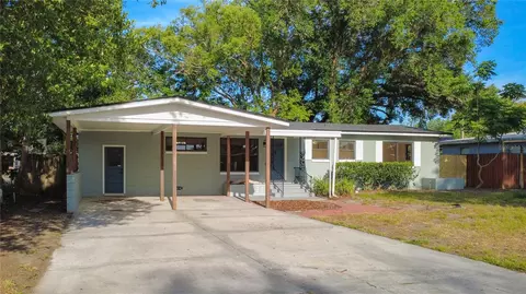 2105 Shaffer Pl, Orlando, FL 32806