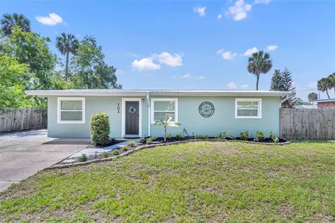 702 Eleanore Ave, New Smyrna Beach, FL 32168