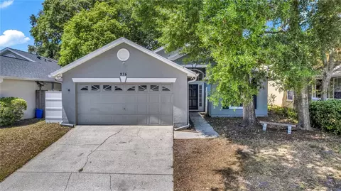976 Royal Oaks Dr, Apopka, FL 32703