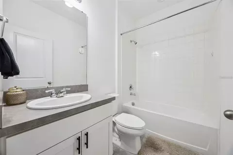 Bath - 2091 Brillante Dr, Saint Cloud, FL 34771 photo 5 of 6