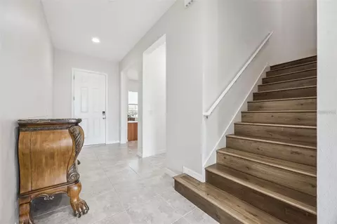 Entry Way - 2091 Brillante Dr, Saint Cloud, FL 34771 photo 4 of 10