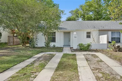 9946 River Crest Ct, Orlando, FL 32825