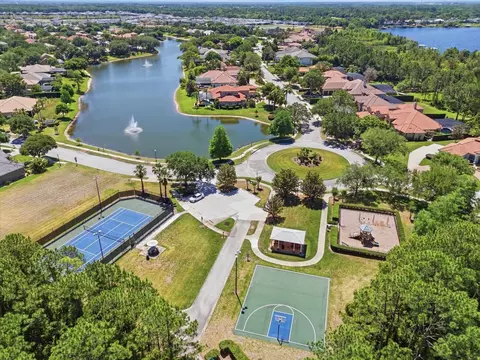 View/Area - 1064 Ceasars Ct, Mount Dora, FL 32757 photo 6 of 9