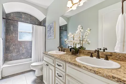 Bath - 1064 Ceasars Ct, Mount Dora, FL 32757 photo 5 of 5