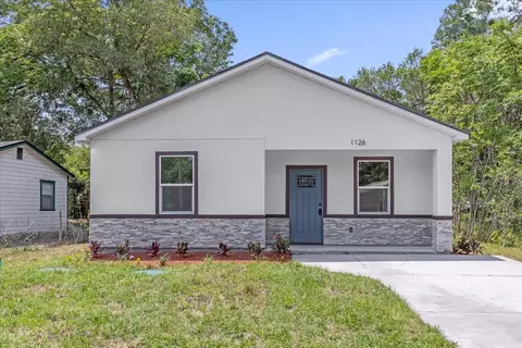 1126 S Thompson Ave, Deland, FL 32720