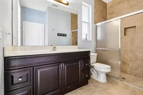 Bath - 232 Sagecrest Dr, Ocoee, FL 34761 photo 5 of 5