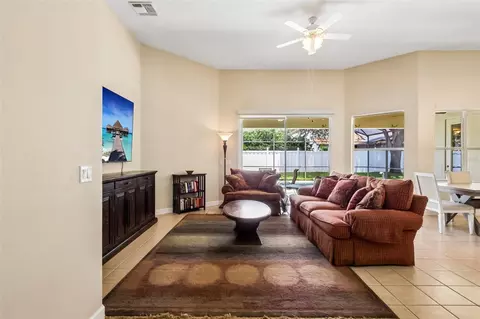 Living - 232 Sagecrest Dr, Ocoee, FL 34761 photo 3 of 4