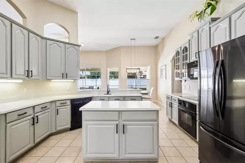 Kitchen - 232 Sagecrest Dr, Ocoee, FL 34761 photo 4 of 5