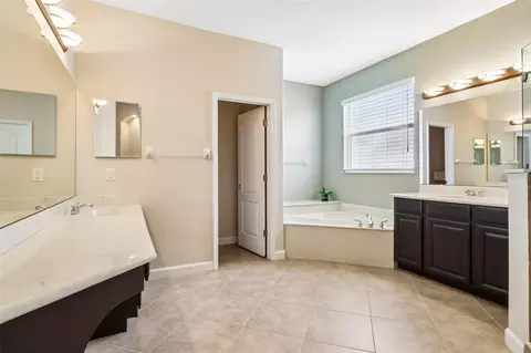 Bath - 232 Sagecrest Dr, Ocoee, FL 34761 photo 2 of 5