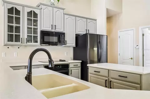 Kitchen - 232 Sagecrest Dr, Ocoee, FL 34761 photo 2 of 5