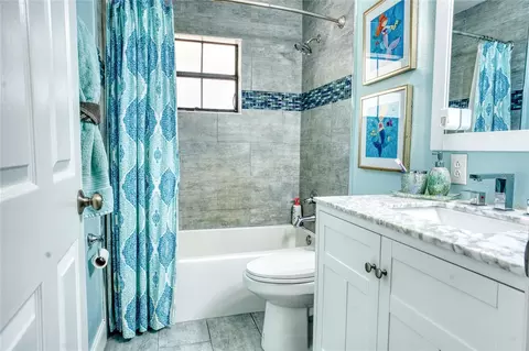 Bath - 7220 Bridle Path, Saint Cloud, FL 34771 photo 5 of 6