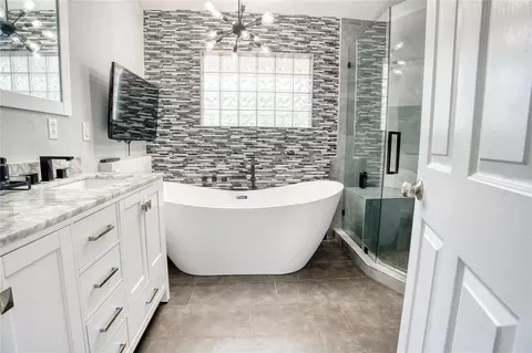 Bath - 7220 Bridle Path, Saint Cloud, FL 34771 photo 2 of 6