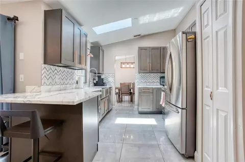 Kitchen - 7220 Bridle Path, Saint Cloud, FL 34771 photo 2 of 7