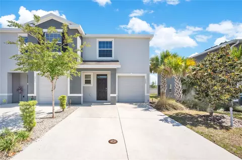 5359 Pinecone Ct, Wildwood, FL 34785