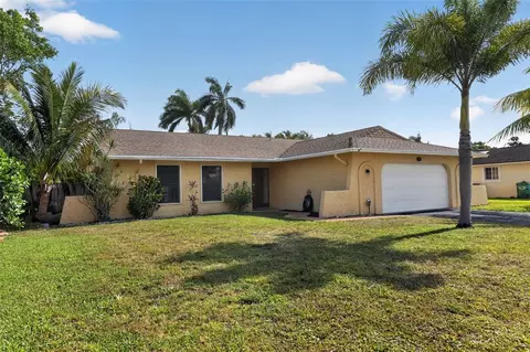 159 SE 26th Ave, Boynton Beach, FL 33435