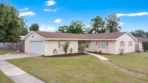 5827 Flori Ln, Orlando, FL 32808