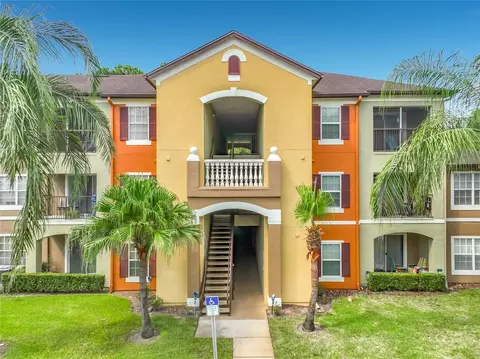 738 Crest Pines Dr #728, Orlando, FL 32828