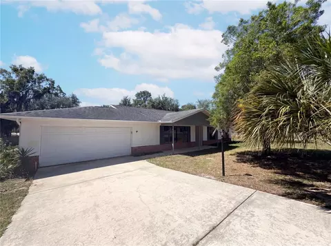 Exterior - 543 Silver Course Cir, Ocala, FL 34472 photo 4 of 5