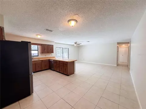 Living - 543 Silver Course Cir, Ocala, FL 34472 photo 2 of 3