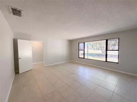 Living - 543 Silver Course Cir, Ocala, FL 34472 photo 1 of 3
