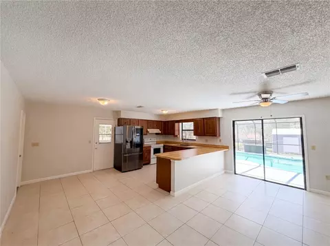 Kitchen - 543 Silver Course Cir, Ocala, FL 34472 photo 3 of 3