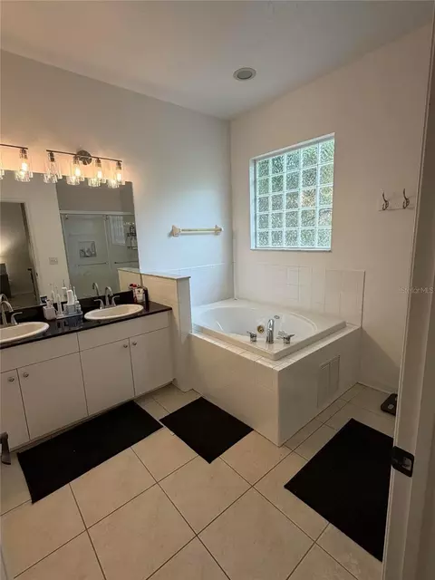 Bath - 4056 Alan Dr, Largo, FL 33771 photo 2 of 5