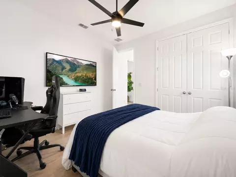 Bedroom - 5046 Down Ct, Saint Cloud, FL 34772 photo 2 of 7