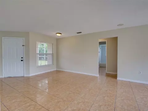 Living - 806 Illinois Ave, Saint Cloud, FL 34771 photo 1 of 4