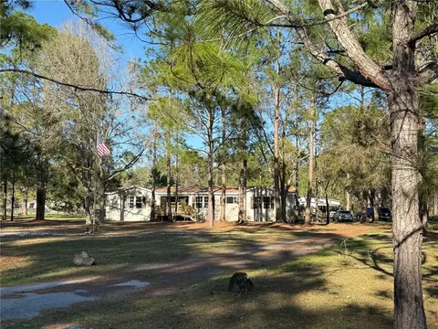 6208 Buck Fever Rd, Polk City, FL 33868