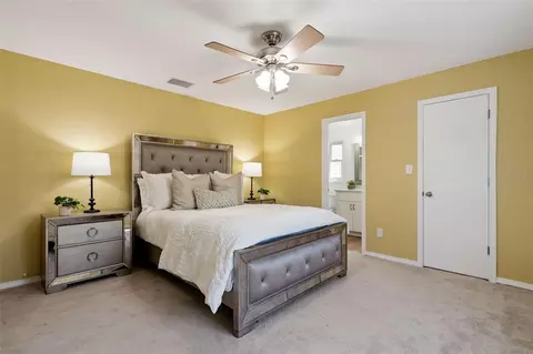 Bedroom - 1212 Russell Dr, Ocoee, FL 34761 photo 2 of 6