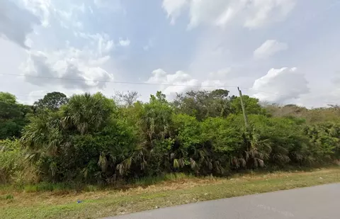 3093 NW 35th Dr, Okeechobee, FL 34972