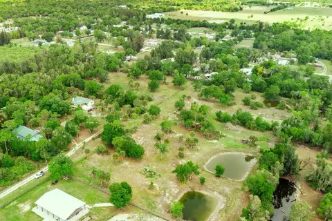 6821 Rich Rd, North Fort Myers, FL 33917