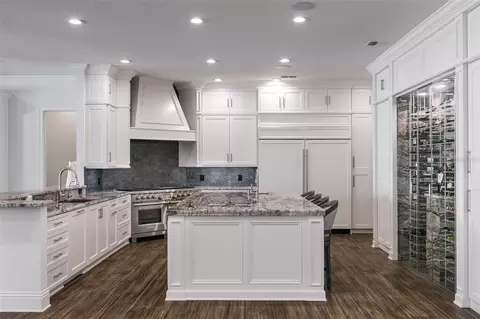 Kitchen - 6462 Deacon Cir, Windermere, FL 34786 photo 2 of 3