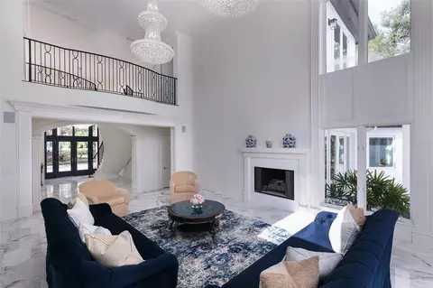Living - 6462 Deacon Cir, Windermere, FL 34786 photo 3 of 7