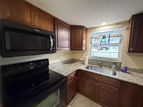 Kitchen - 812 Guild Dr, Venice, FL 34285 photo 2 of 3