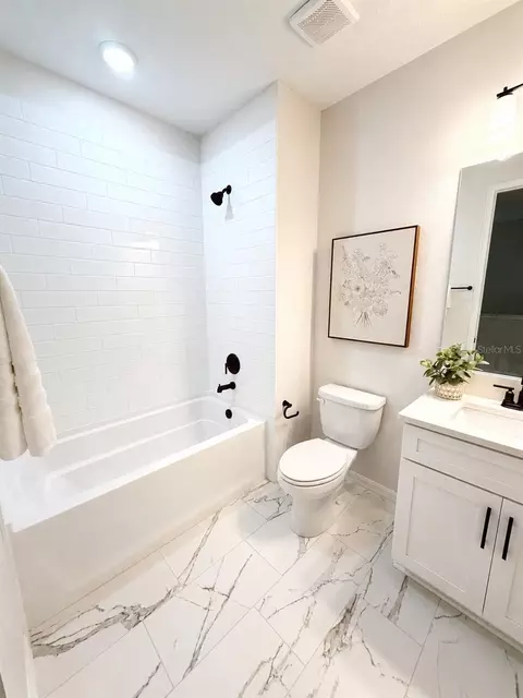 Bath - 5837 Jackie Mae Pl, Riverview, FL 33578 photo 3 of 3