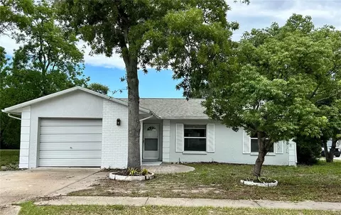 8907 Wayward Cir, Hudson, FL 34667