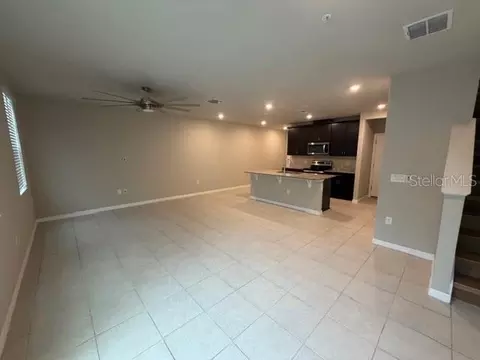 Living - 911 Robin Holly, Ocoee, FL 34761 photo 2 of 3