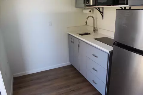Kitchen - 307 California Ave, Saint Cloud, FL 34769 photo 2 of 4