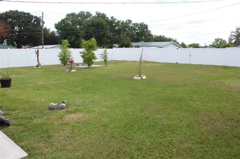 Exterior - 307 California Ave, Saint Cloud, FL 34769 photo 9 of 12
