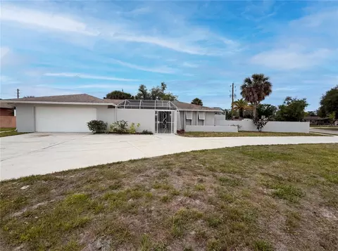 1301 Lucaya Ave, Venice, FL 34285