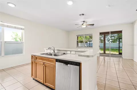 Kitchen - 13450 Sunkiss Loop, Windermere, FL 34786 photo 1 of 2